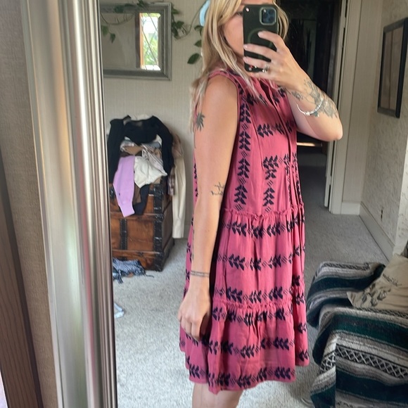 Elan Pink and Navy Aztec Embroidered Dress - Picture 8 of 11